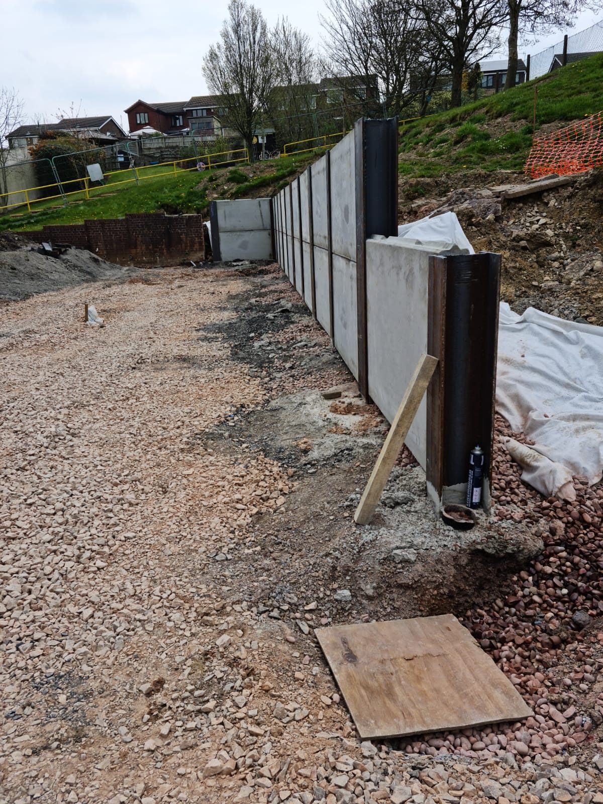 Sandford Hill Primary School: king post & panel retaining solution, photograph 2 of 3