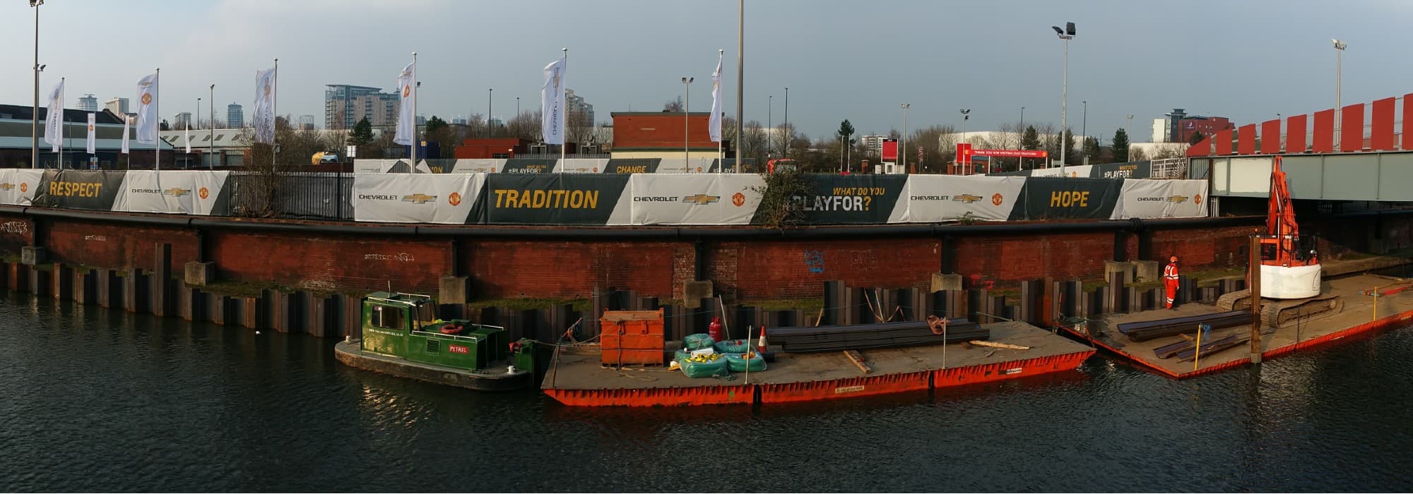 Daace - Pontoon & Plant hire